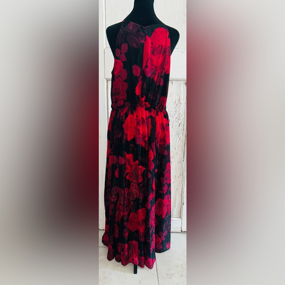 🌹Elegant Red and Black Rose Floral evenings Dress🌹 - Picture 4 of 9